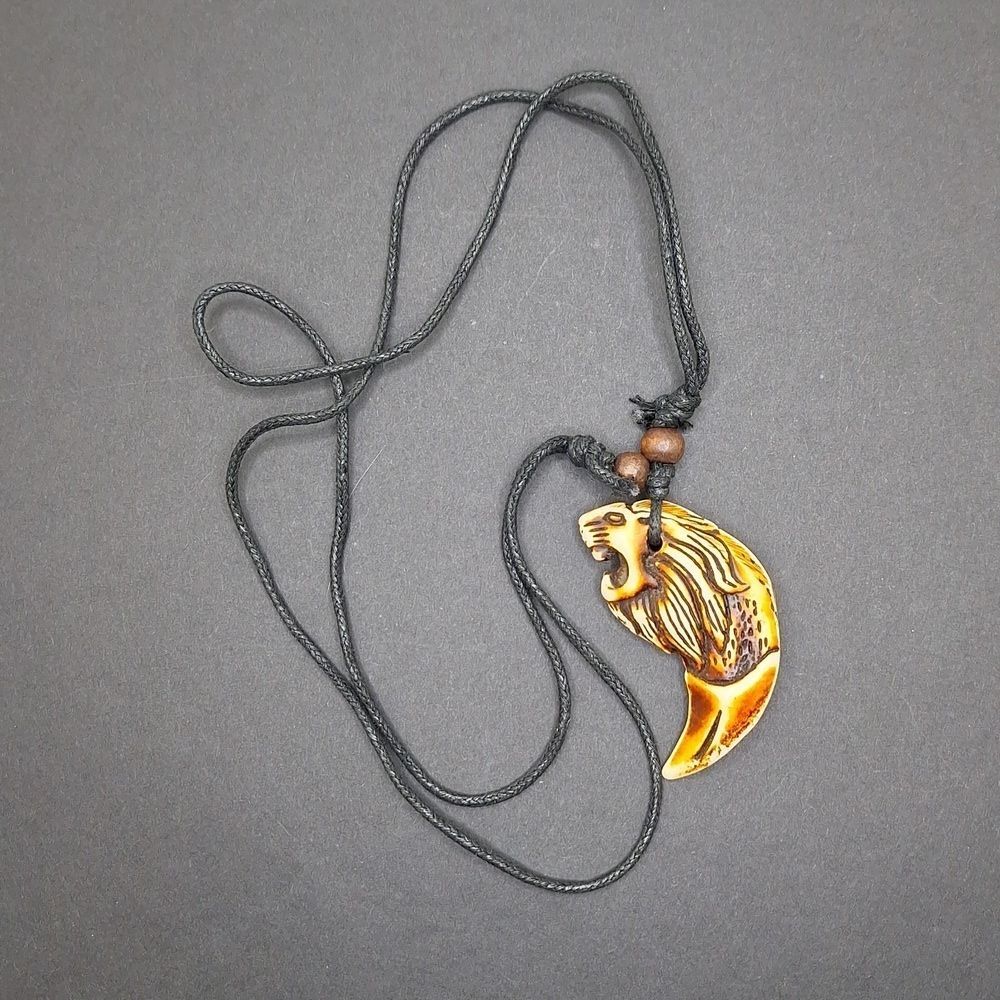 Viking necklace Lion head tooth pendant adjustable